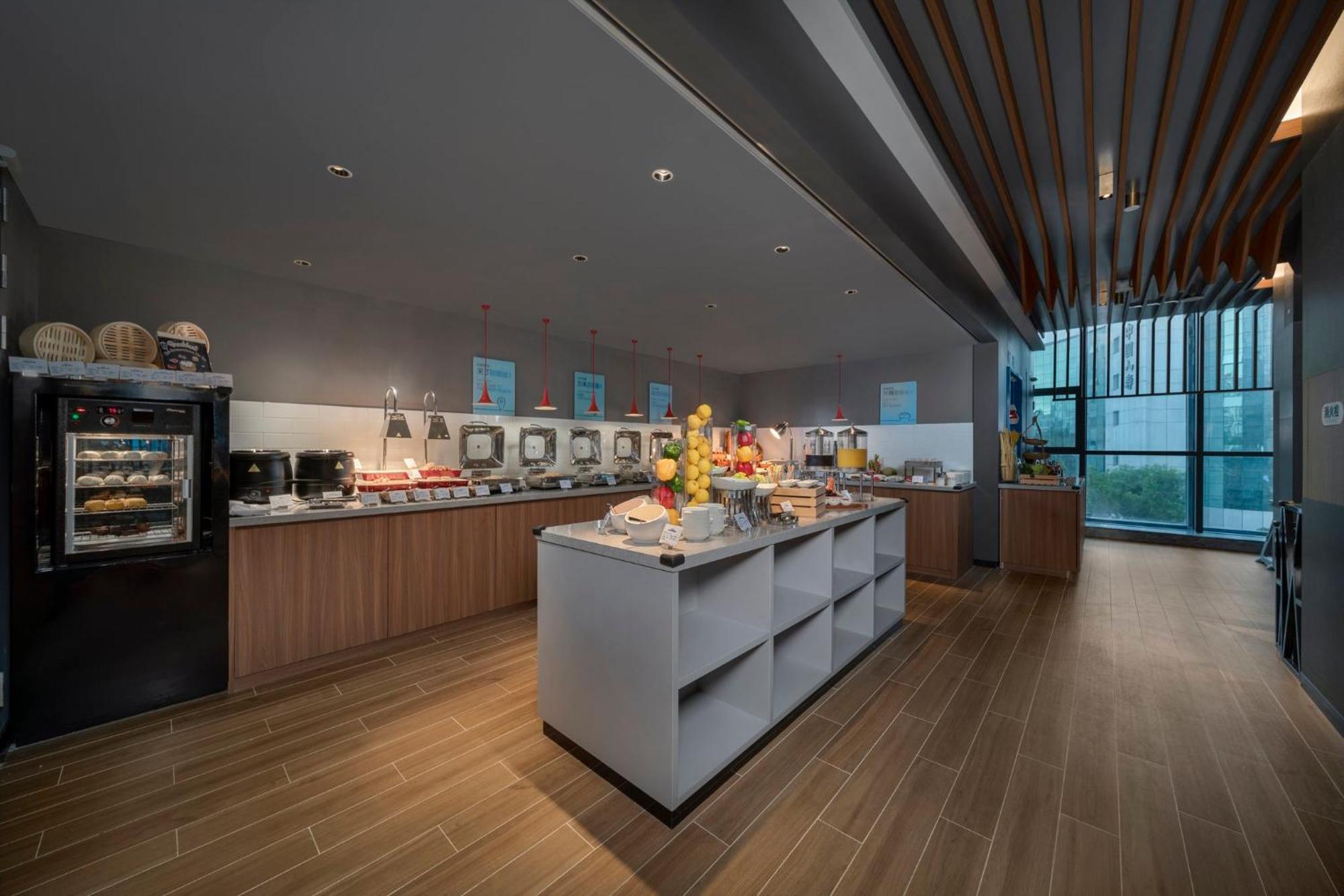 Holiday Inn Express Zhuhai Gongbei By Ihg Eksteriør billede