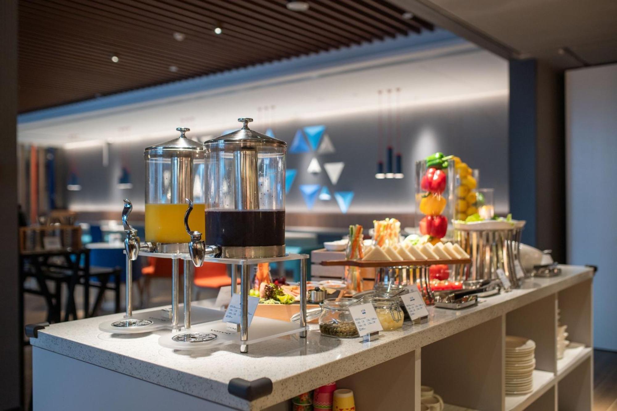 Holiday Inn Express Zhuhai Gongbei By Ihg Eksteriør billede